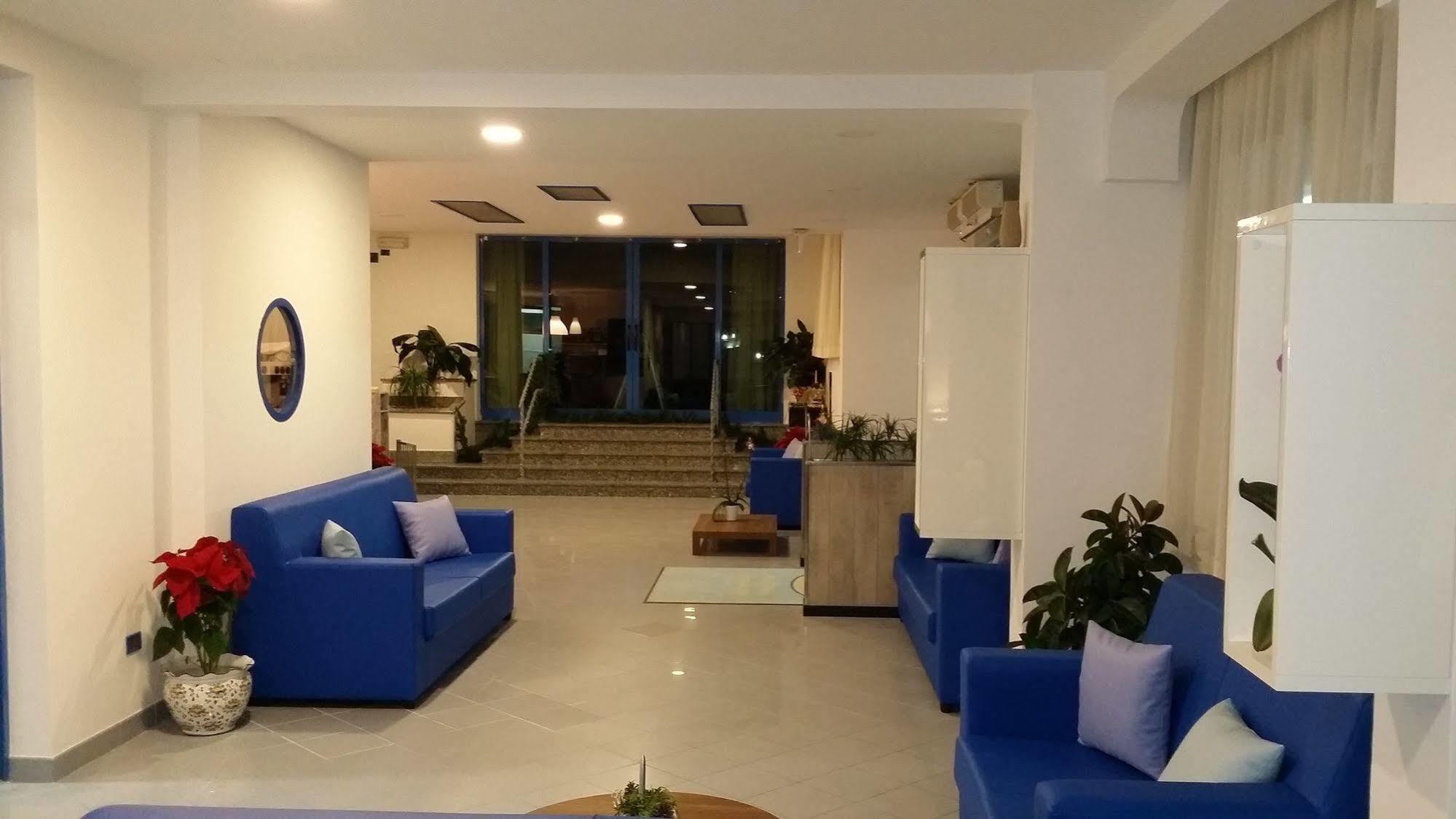 Hotel Marina Roseto Degli Abruzzi Exteriér fotografie