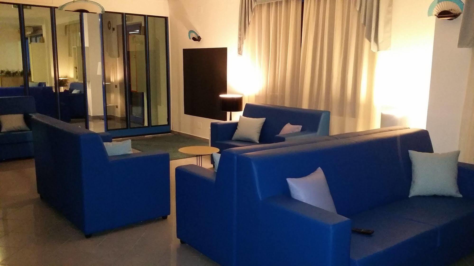 Hotel Marina Roseto Degli Abruzzi Exteriér fotografie